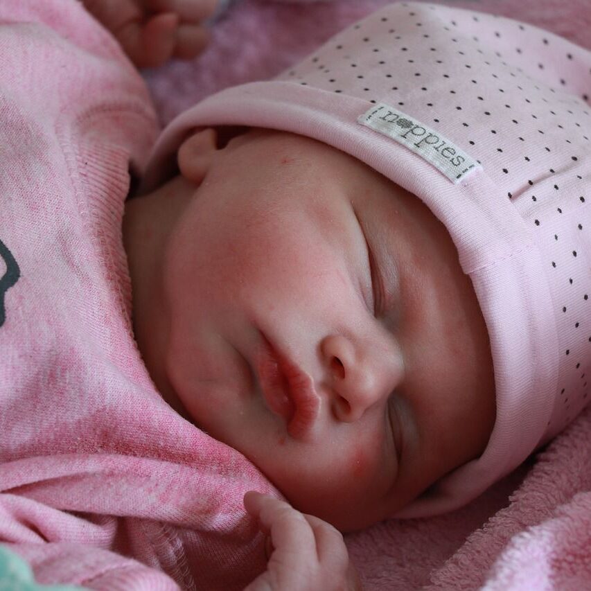 newborn-3995041_1280 newborn-3995041_1280